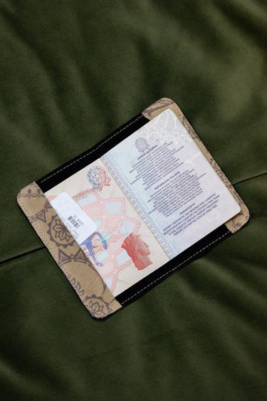 PORTA PASSAPORTO BEIGE LIMITED EDITION - Ardemia design